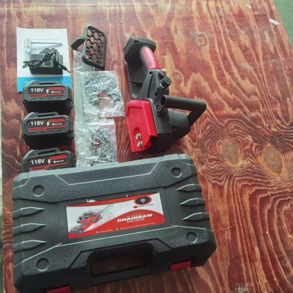 12" Chainsaw - Image 5