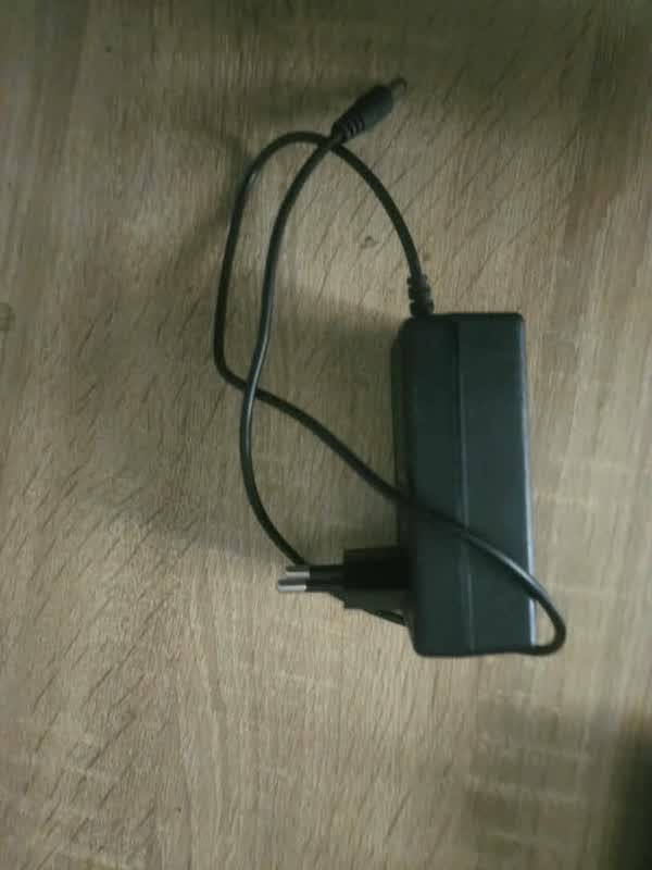 Gtools4you charger for the 8-inch rechargeable fan batteries